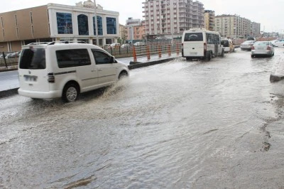 Diyarbakır&rsquo;da Sağanak Yağış Uyarısı
