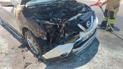Diyarbakır&rsquo;da Seyir Halindeki SUV Alevlere Teslim Oldu