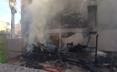 Diyarbakır'da sıfır otomobil cayır cayır yandı