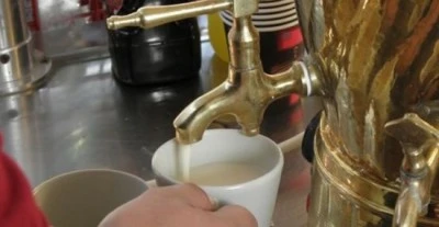 Diyarbakır’da Soğuyan Hava Salep Satışlarını Arttırdı: Yerel Esnaf Kazanç Sağlıyor