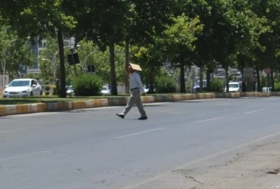 Diyarbakır'da sokaklar boşaldı caddeler eridi