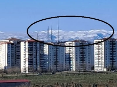 Diyarbakır'da S&ouml;nm&uuml;ş Volkan Beyaz Gelinliğe B&uuml;r&uuml;nd&uuml;