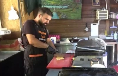 Diyarbakır&rsquo;da tost&ccedil;unun sıcak mesaisi