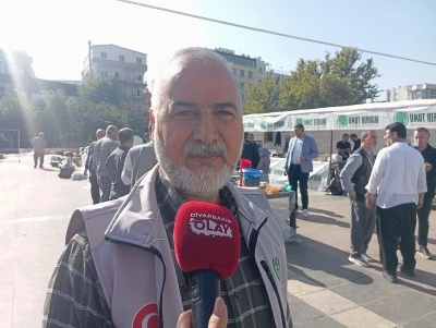 Diyarbakır’da Umut Kervanı Derneği’nden Kış Yardımı İçin Kermes Etkinliği