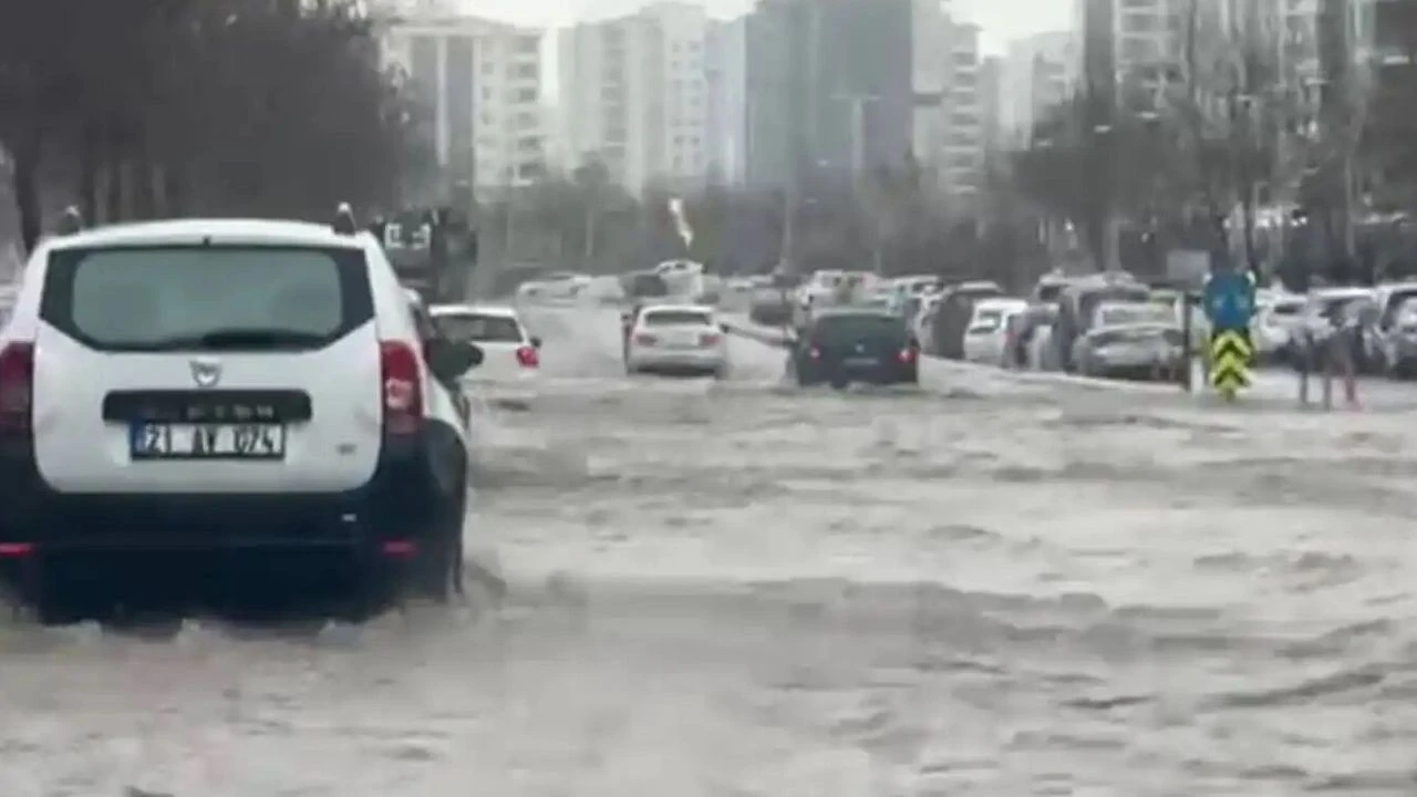 Diyarbakır&rsquo;da Yağışlar Tarıma Can Suyu Oldu