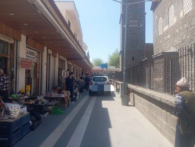 Diyarbakır'da yan baktın kavgası
