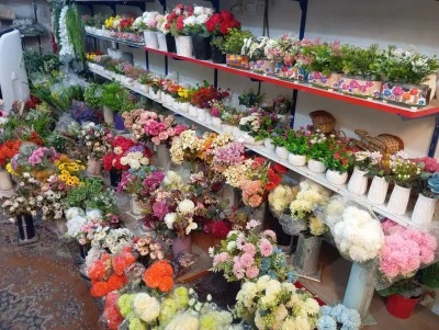 Diyarbakır&rsquo;da Yapay &Ccedil;i&ccedil;ek Satışları Y&uuml;kselişte