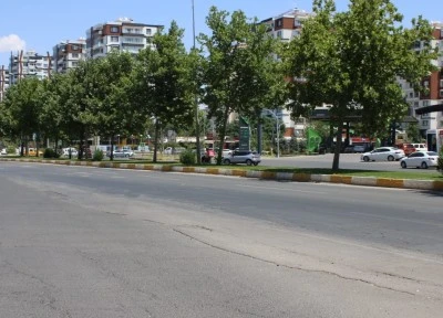 Diyarbakır'da yaprak bile kıpırdamıyor