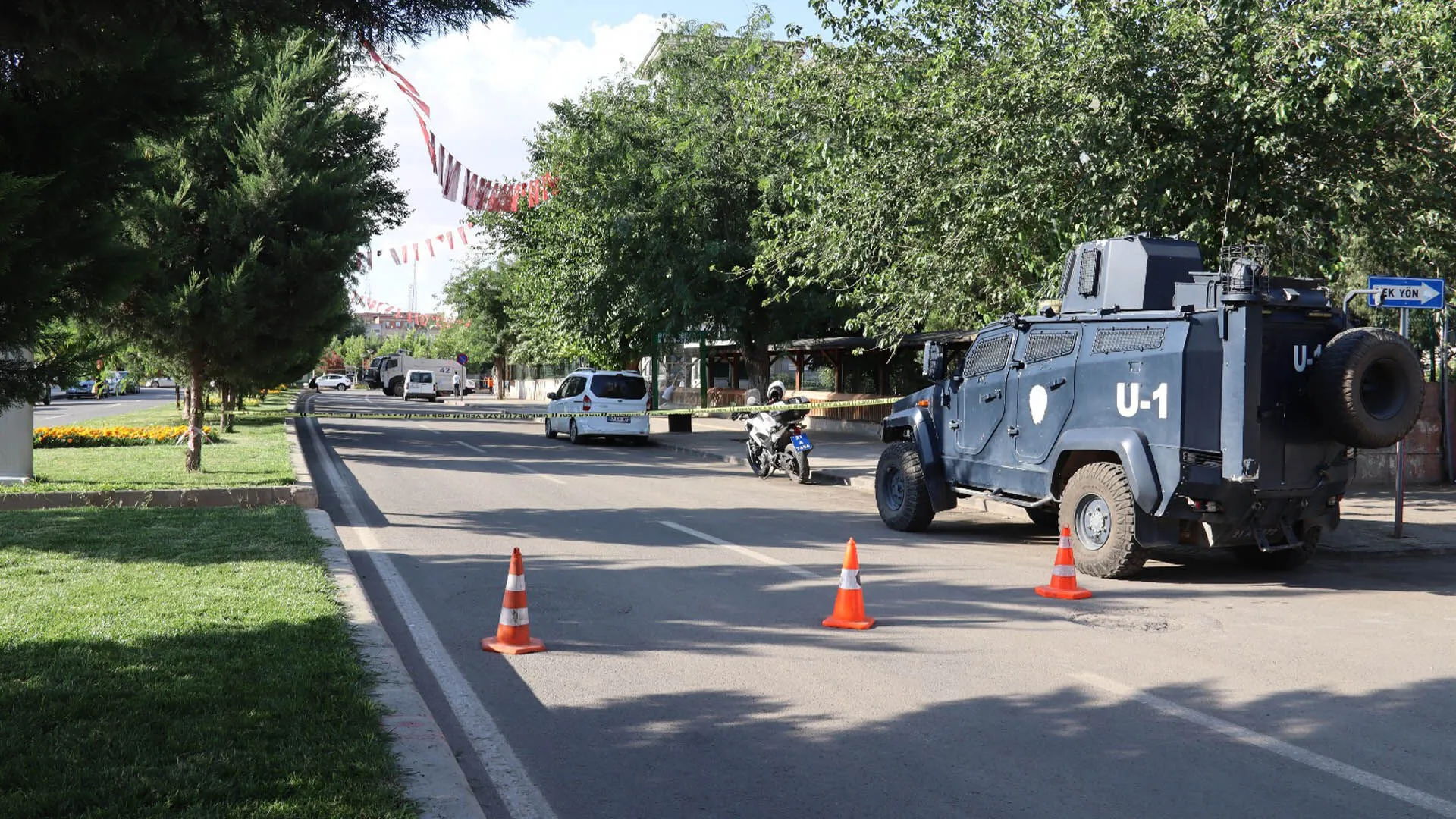 Diyarbakır'da yasa dışı bahis operasyonu: 10 ş&uuml;pheli g&ouml;zaltında