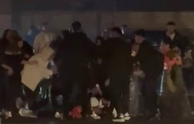 Diyarbakır&rsquo;da Yerde Kalan Kişiye Damat Siper Oldu