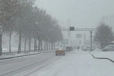 Diyarbakır'da Yoğun Kar Yağışı Nedeniyle 6 İl&ccedil;ede Okullar Tatil Edildi