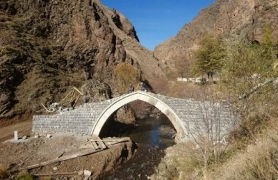 Diyarbakır’da Zamana Meydan Okuyan Yapılar