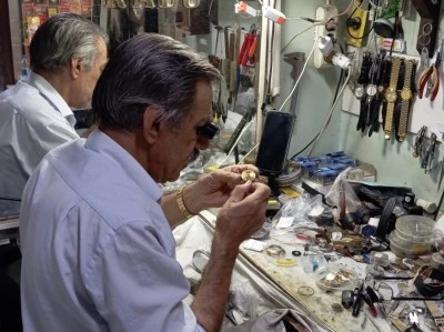 Zamana Meydan Okuyan Usta: Diyarbakır'da 40 Yıldır Saatleri Konuşturan Adam