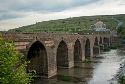 Diyarbakır'da ziyaretçilerini bekleyen 4 gizemli tünel