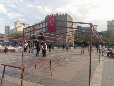 Diyarbakır Dağkapı Meydanı’nda Anlamlı Kermes