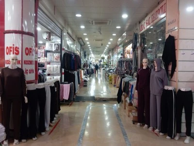 Diyarbakır'daki Ofis Yeraltı &Ccedil;arşısı Zamana Direniyor