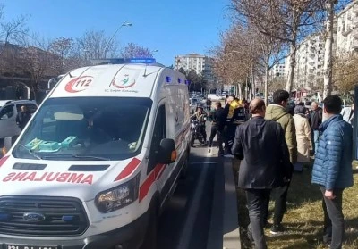 Diyarbakır-Elazığ Yolunda Yayaya Otomobil Çarptı: 1 Yaralı