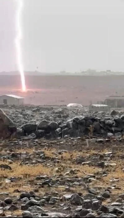 Diyarbakır Ergani'de Yıldırım Dehşeti! O Anlar Kamerada