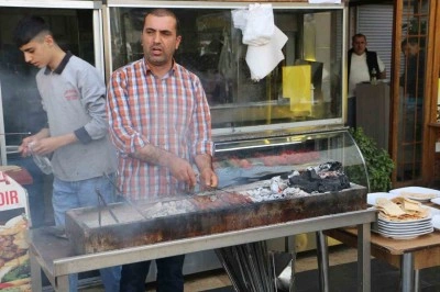 Diyarbakır esnafı 9 günlük bayram tatilinin keyfini çıkardı, yüzler güldü