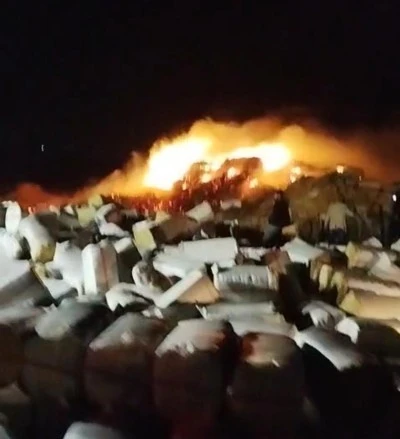 Diyarbakır Hazro’da Meradaki 102 Ton Saman Alevlere Teslim Oldu