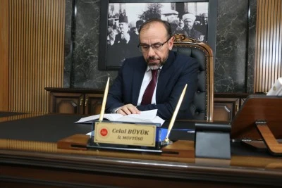 Diyarbakır İl M&uuml;ft&uuml;s&uuml; B&uuml;y&uuml;k: Oru&ccedil;, m&uuml;kellef her M&uuml;sl&uuml;mana farzdır