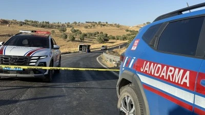 Diyarbakır’ın Eğil ilçesinde minibüs devrildi: 2 ölü, 13 yaralı