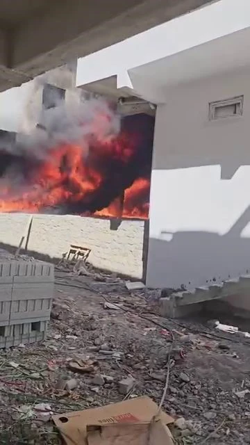 Diyarbakır’ın Hani İlçesinde İnşaat Yangını Paniğe Neden Oldu