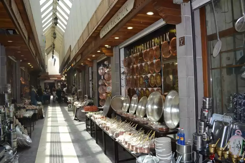 Diyarbakır’ın Tarihi Çarşıları Zamana Direniyor