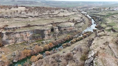 Diyarbakır Kocak&ouml;y&rsquo;de 1 Milyon Yıllık Buzul Vadisi Dronla G&ouml;r&uuml;nt&uuml;lendi