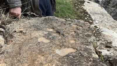 Diyarbakır Kocaköy'de 10 Bin Yıllık &quot;Damla Lapyaları''