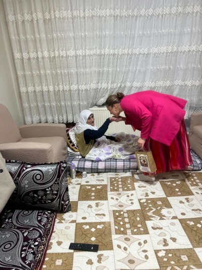 Diyarbakır K&ouml;rhat Mahallesi&rsquo;nden Kadınlara 8 Mart S&uuml;rprizi