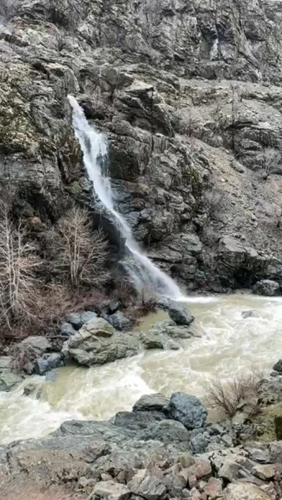 Diyarbakır Kulp&rsquo;ta &ldquo;9 Virajlar&rdquo; Şelalesi Coştu