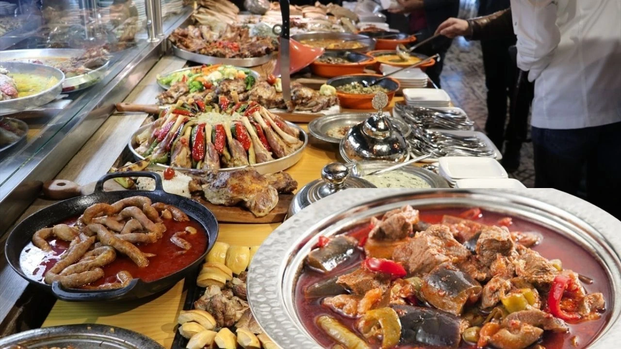 Diyarbakır Mutfağı: Tarihi Kökenlerden Günümüz Lezzetlerine Uzanan Zengin Bir Miras (2025 Güncel Rehberi)