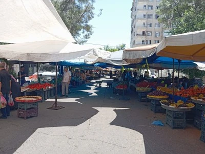 Diyarbakır Pazarlarında Yaz Bereketi