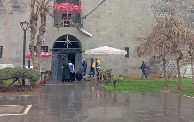 Diyarbakır Sur&rsquo;da sabah saatlerinde korkutan olay