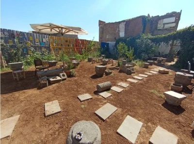 Diyarbakır Suriçi’nde Boş Arazi Kültür Kafesine Dönüştü: Tarihi Dokuya Yeni Bir Soluk