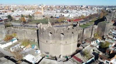 Diyarbakır Surları ve Kapıları Tarihe Tanıklık Ediyor