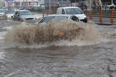 Diyarbakır ve B&ouml;lge İ&ccedil;in Kuvvetli Yağış ve Kar Uyarısı