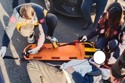 Diyarbakır Yenişehir&rsquo;de Okul Yolunda Korkutan Kaza: Otomobil &Ccedil;ocuğa &Ccedil;arptı