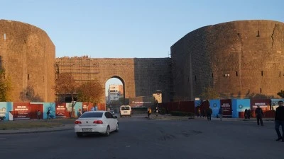 Diyarbakırın Tarihi Urfa Kapısı'nda Restorasyon Ne Zaman Bitecek