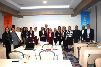 Diyarbakırlı Acil Tıp Uzmanı Dr. Ayhan Tabur&rsquo;a Uluslararası Kongrede &Ouml;nemli &Ouml;d&uuml;l