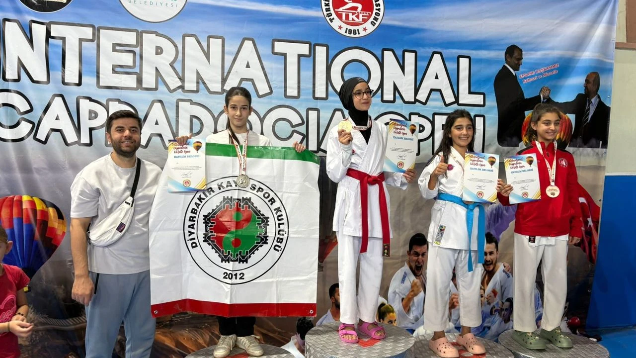 Diyarbakırlı Sporcular Kapadokya'da Tarih Yazdı: Şehre Gururla Döndüler