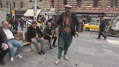 Diyarbakırlıların Xale Kemal'i d&uuml;ğ&uuml;nleri &ouml;zledi