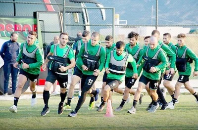 Diyarbekirspor, Sezon Hazırlıkları İçin Kartepe Kampına Çıktı