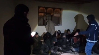 Doğubayazıt&rsquo;ta g&ouml;&ccedil;men ka&ccedil;ak&ccedil;ılığı operasyonu: 14 d&uuml;zensiz g&ouml;&ccedil;men yakalandı