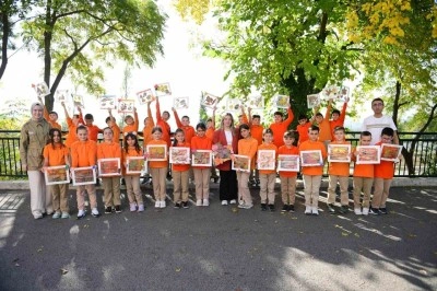 D&ouml;k&uuml;len yapraklar, sanata d&ouml;n&uuml;şt&uuml;