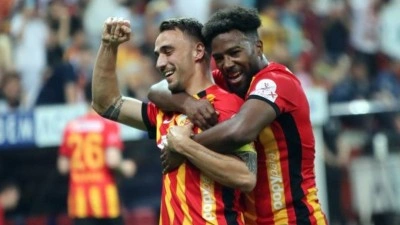 Duckens Nazon 7. golünü attı