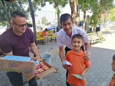 Dünya Süt Gününde öğrencilere süt dağıtıldı