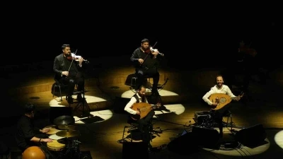 D&uuml;nyaca &uuml;nl&uuml; Filistinli m&uuml;zik grubu &lsquo;Le Trio Joubran&rsquo; Ankaralılarla buluştu