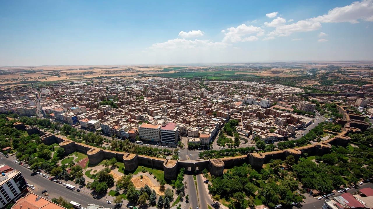 Dünyada Kaç Milyon Diyarbakırlı Var? 